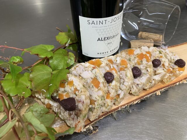 Terrine de lapin aux petits légumes et moût de raisin