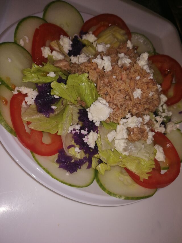 Tonhal salátánk 1290ft 