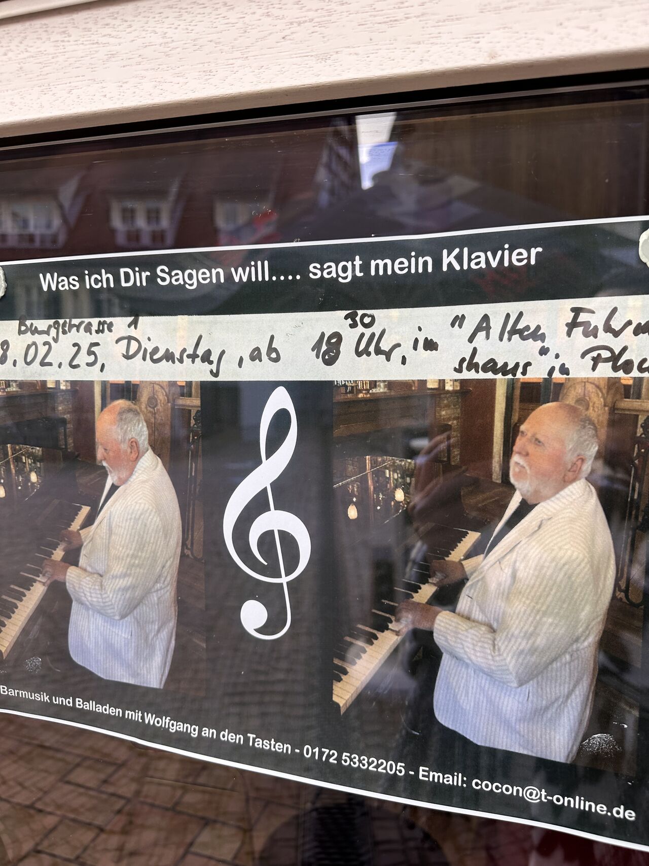 Wolfgang spielt Klavier
