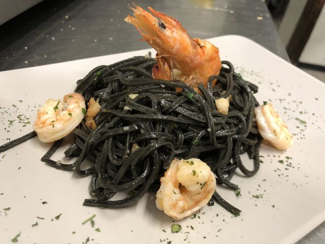 Tagliolini al nero seppia