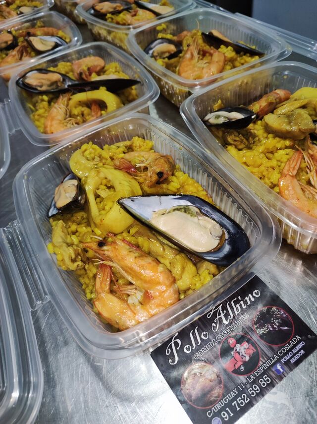 Muestra paella de los jueves y los demás días por encargo , cualquier duda 917525985