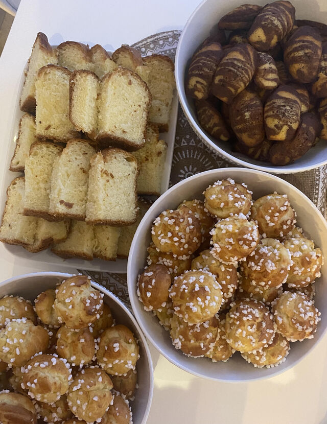 Formule petit-déjeuner / réunions / formation pour professionnels (et particuliers) - Brioche, chouquettes, madeleines marbrées