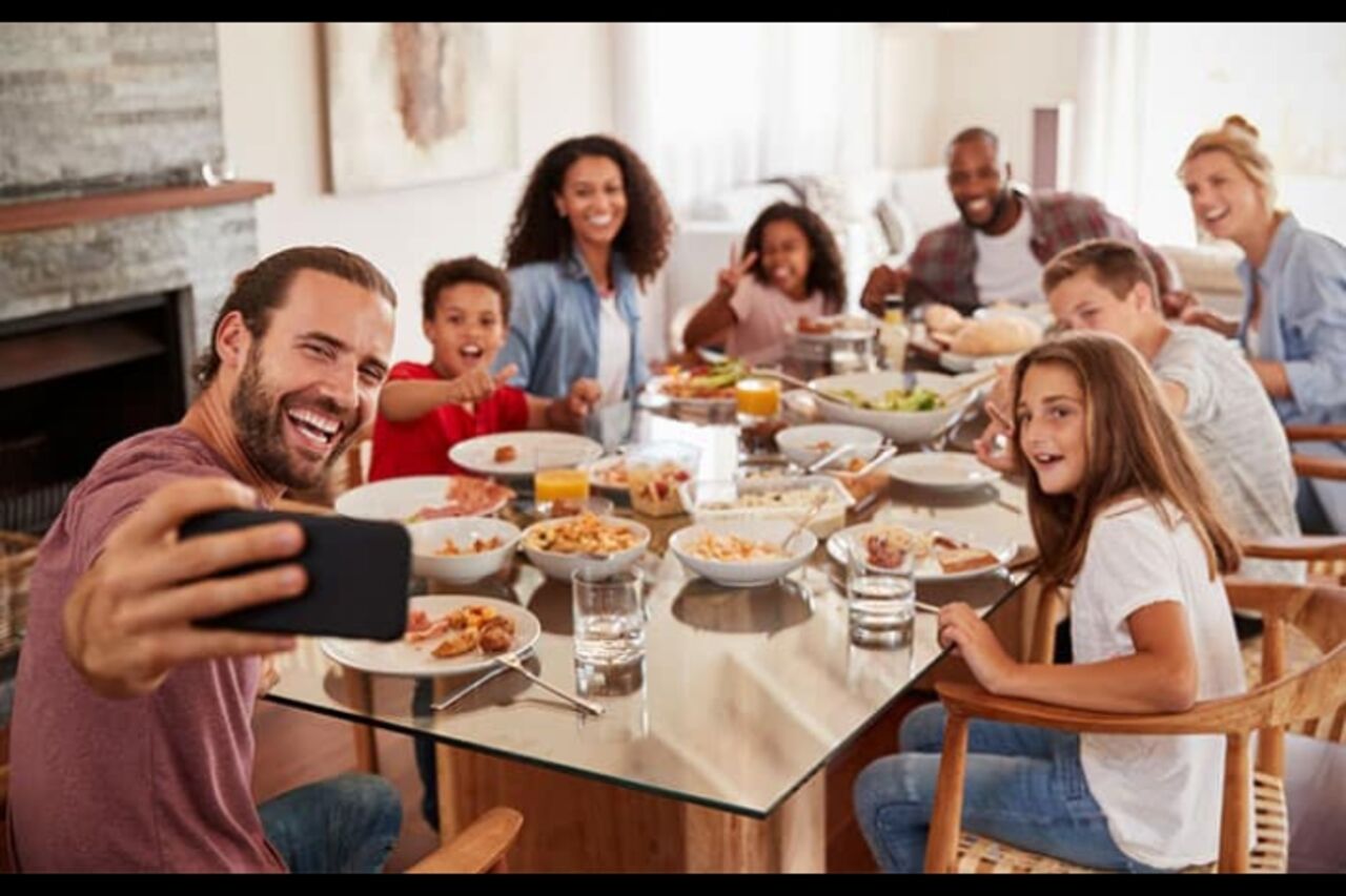 VENEZ DÉCOUVRIR TOUS LES PLATS À EMPORTER