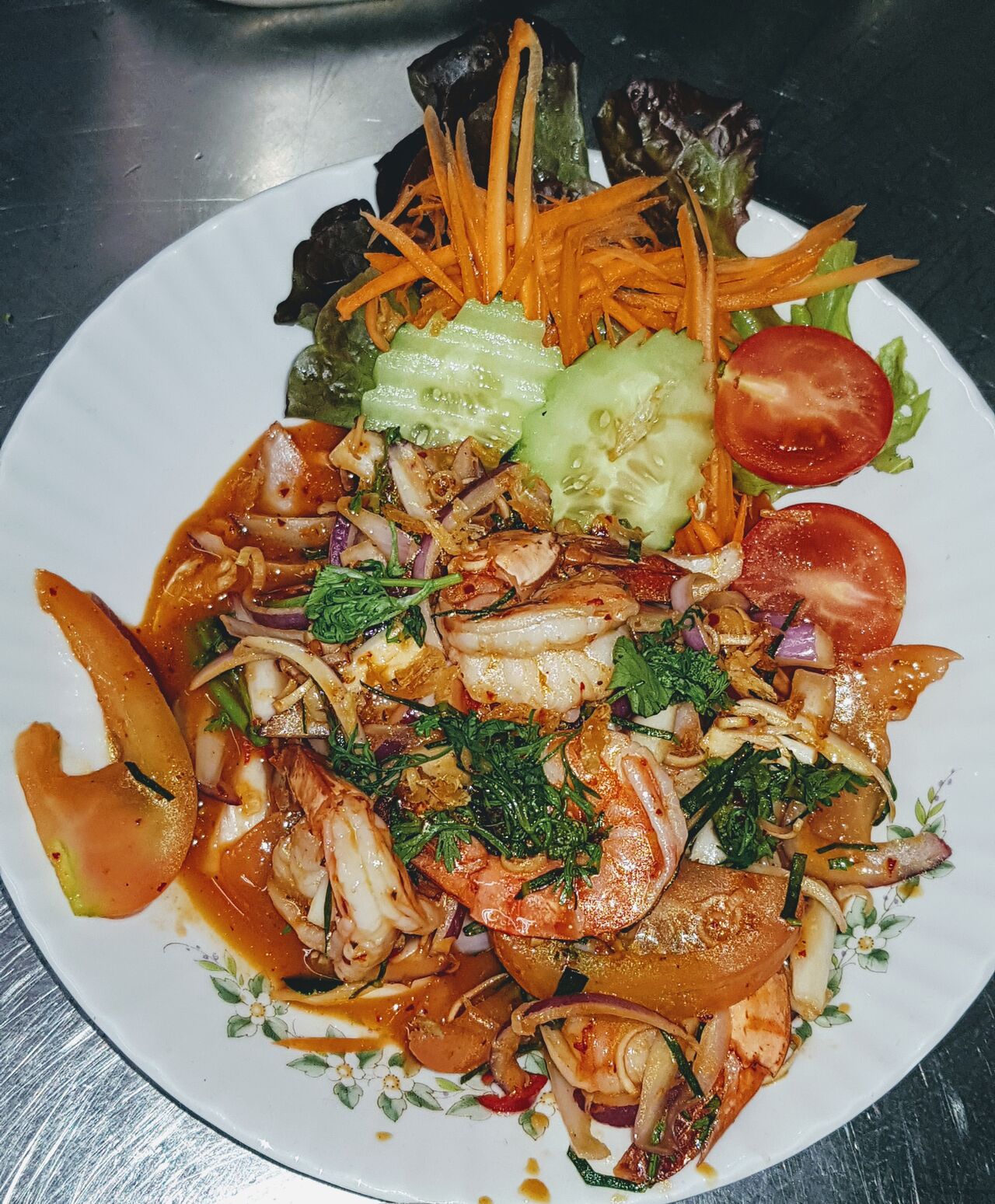 Nr. 11 Thaise salade van scampi’s met een mengeling van citroengras, verse munt en citroensap