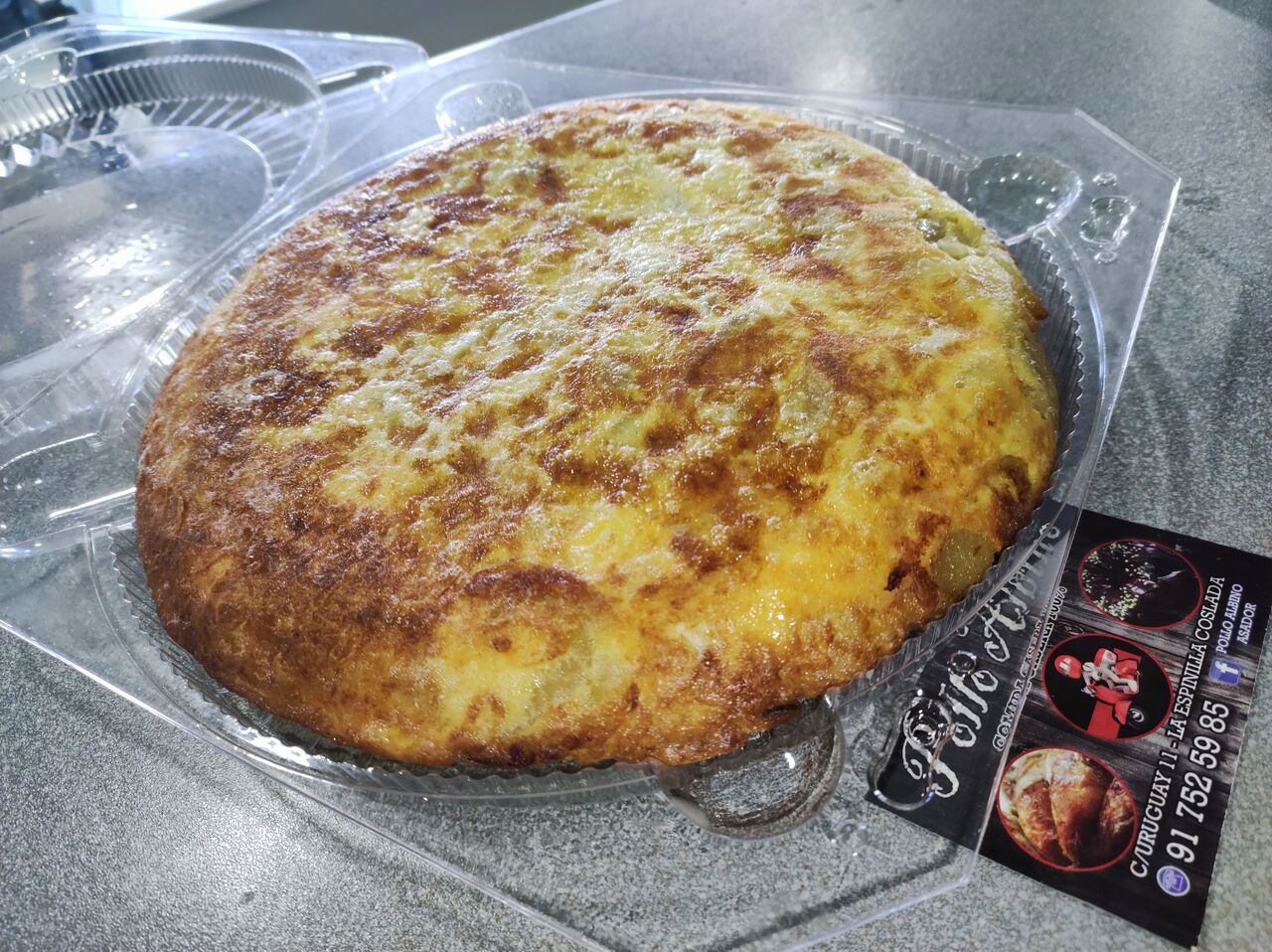 Tortilla de 1 kg ,se puede hacer con o si cebolla ,reserva la tuya