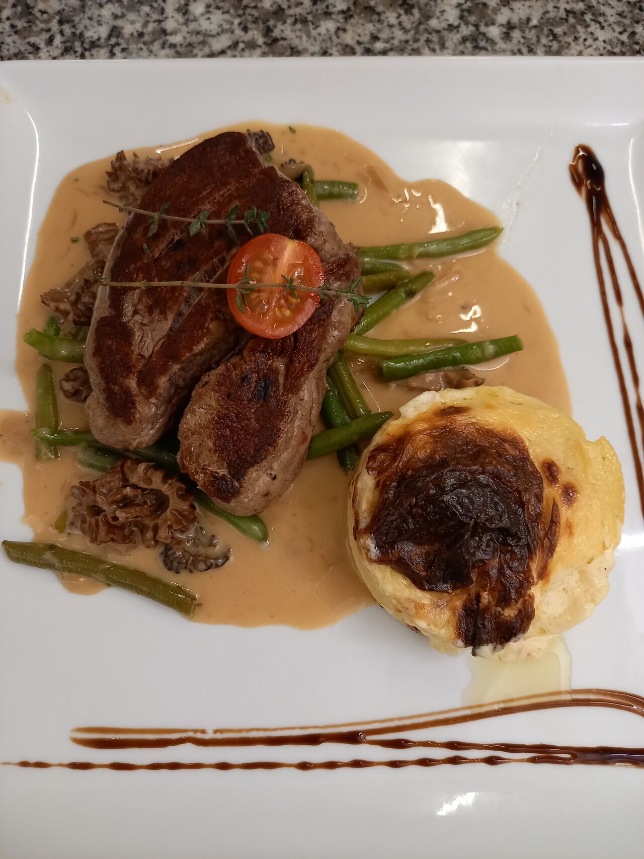 Filet de boeuf à la crème de morille