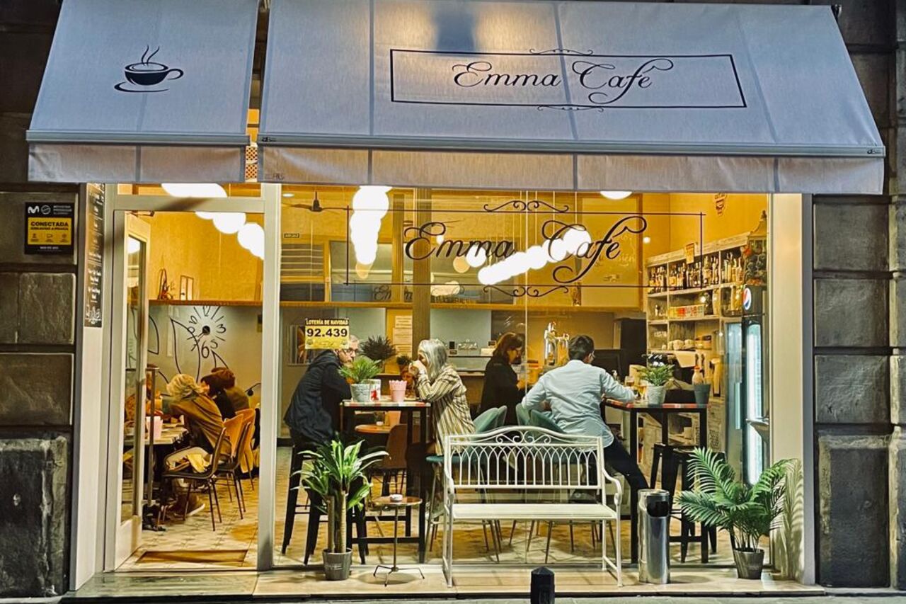 EMMA CAFE DESDE 2022