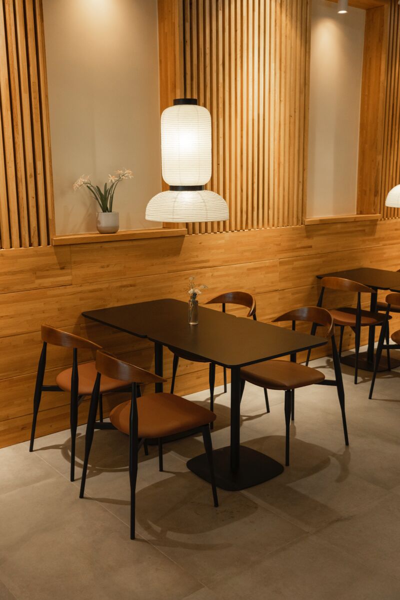 Erdgeschoss – Bis zu 50 Sitzplätze