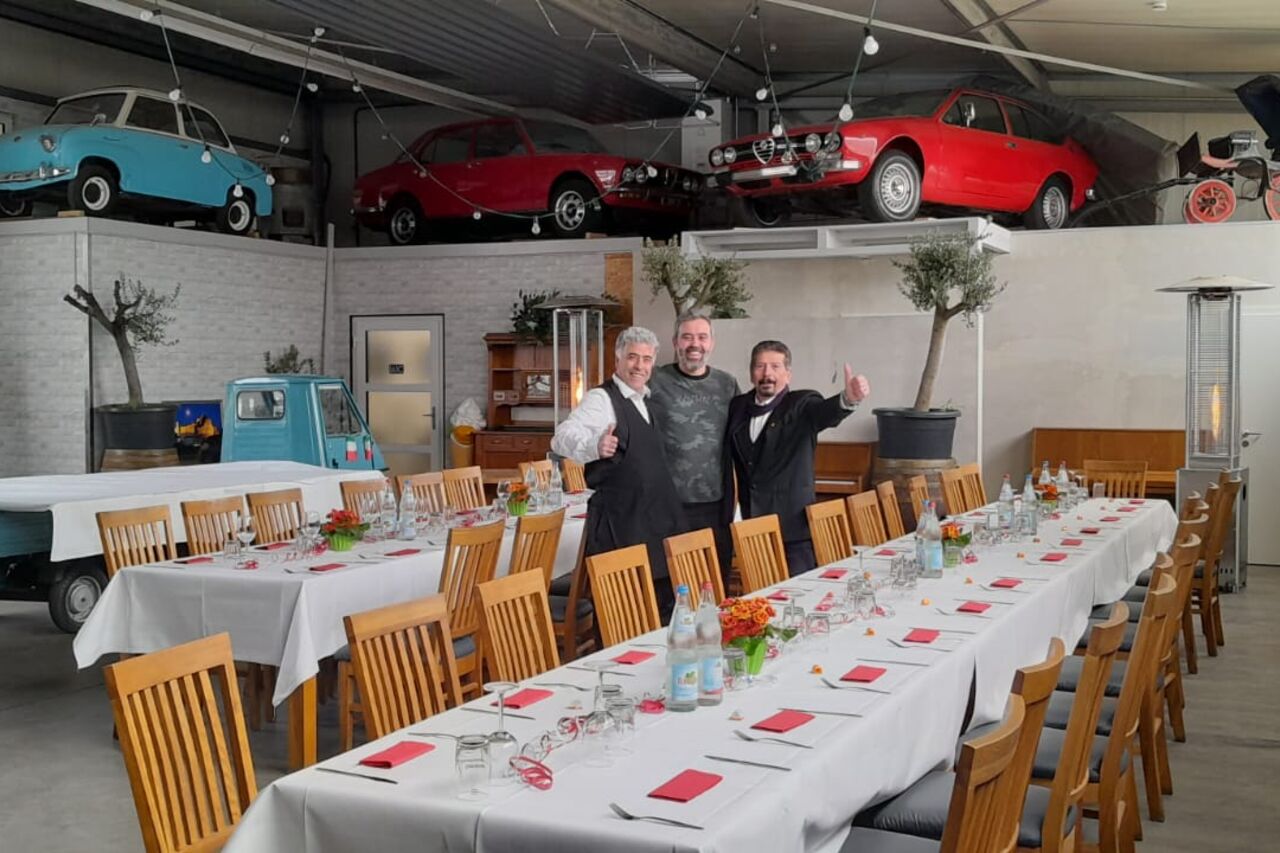 Wählen Sie Ihr Hauptgericht und überlassen uns das Übrige...