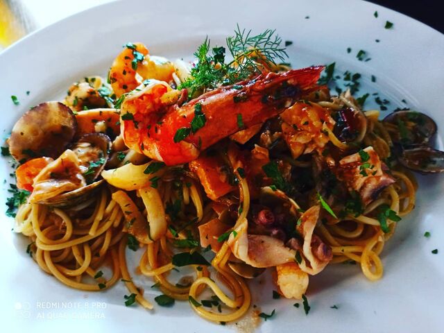  Spaghetti ai Frutti di Mare
Spaghetti mit Meeresfrüchten