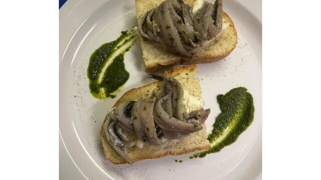 Crostone con Alici allo Spettacolo