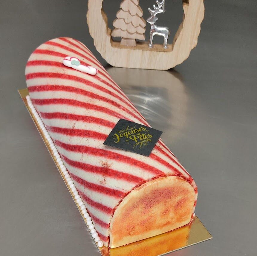 Bûche biscuit joconde rayé