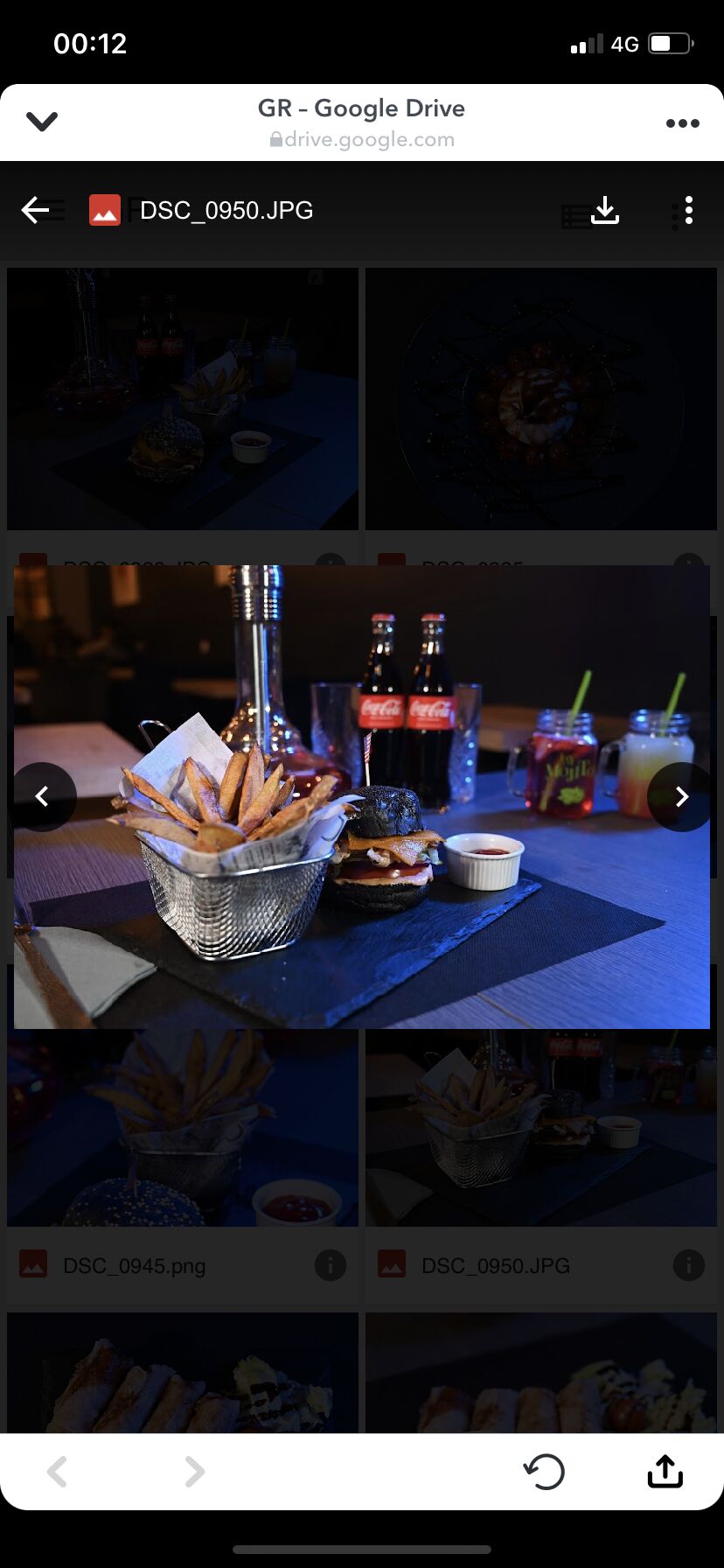 Black chicken burger 