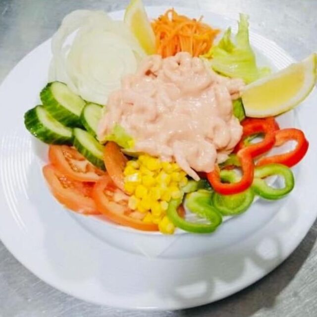 SALAD PRAWNS IN MARE ROSE SAUCE