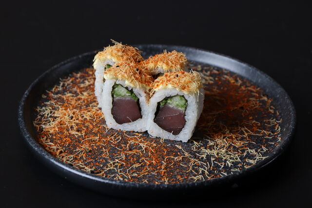 Inside out - Spicy Tuna roll