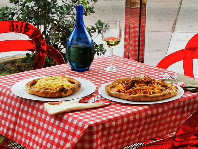 A qui esta nuestra nueva creación, 