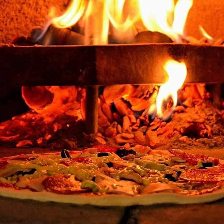 Pizza la cuptor