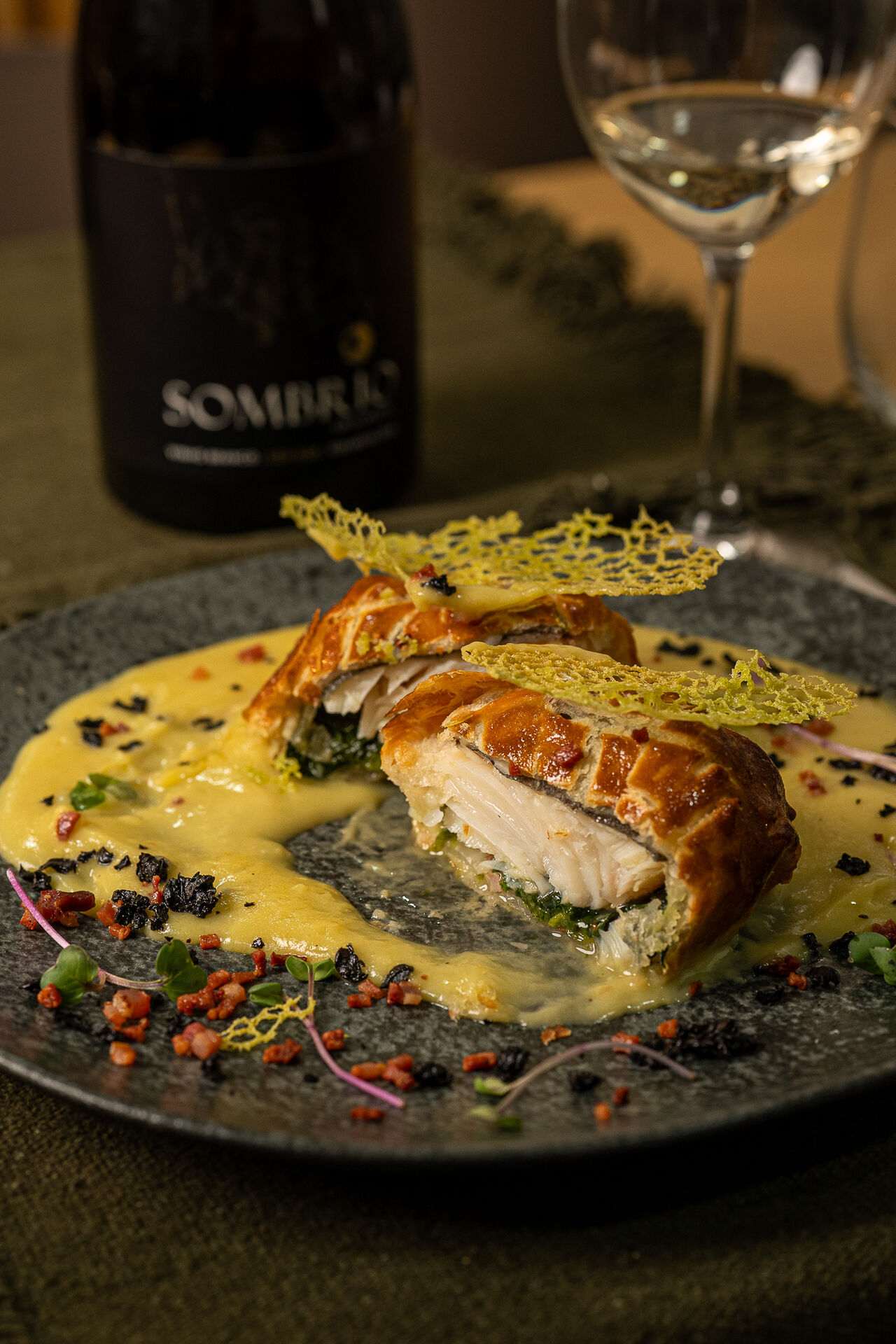 Folhado de Bacalhau com espinafres