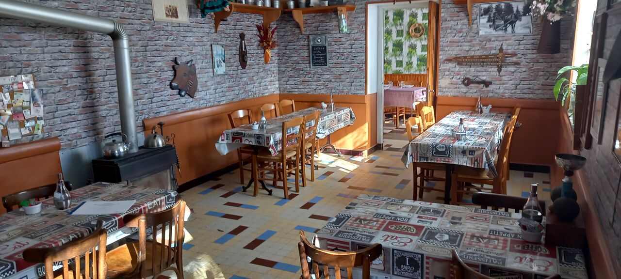 Café ( salle des ouvriers)