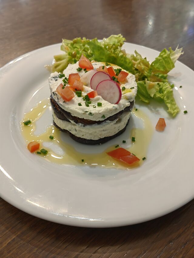 mille feuilles aubergine a la ricotta