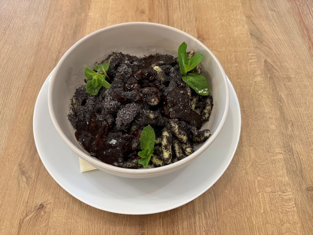 DEZERT: Šúľance s makom a slivkovým lekvárom 