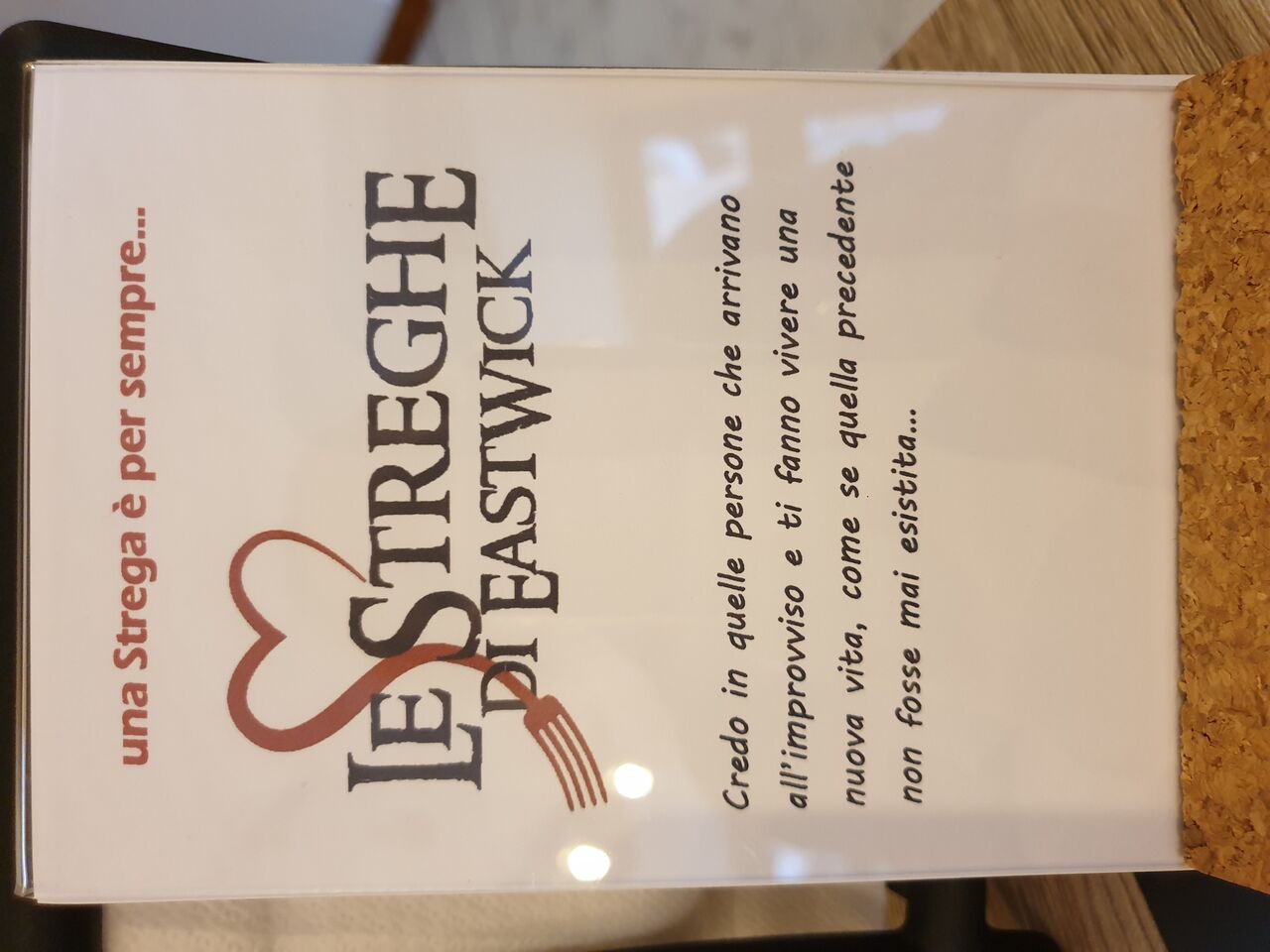 ogni tavolo ha una frase dedicata a te........... un momento di riflessione per vivere meglio