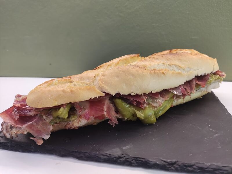 Bocadillo Lomo Serrano