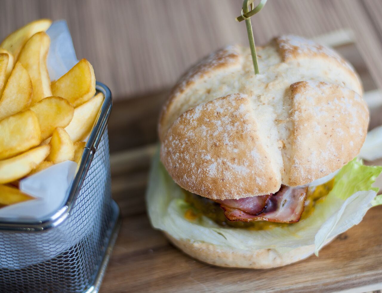 Hambúrguer clássico 