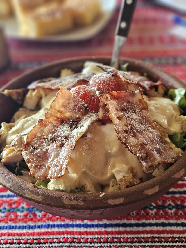 Salata piletina slanina