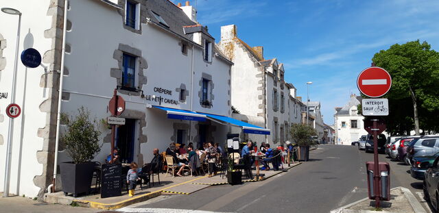 LE PETIT CAVEAU LE CROISIC