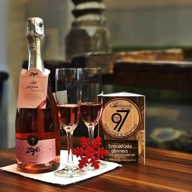 Drogi Gościu- rozkoszuj się wyjątkowym winem musującym prosto ze Słowenii z winnic Darko 