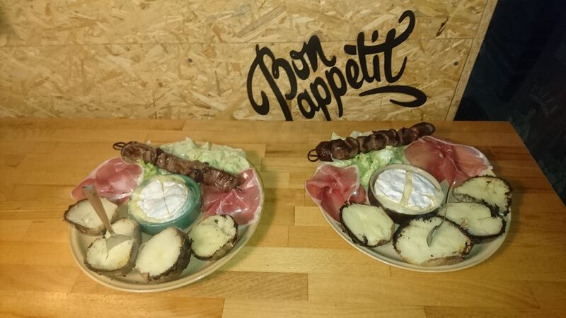 L ASSIETTE PIZZERIA BROCHETTE DE VIANDE