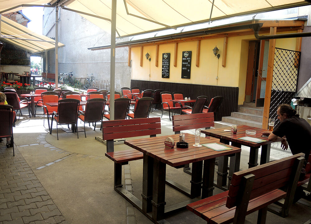 Zahradní restaurace