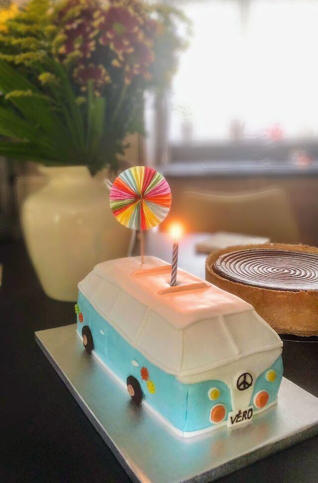 Layercake Van