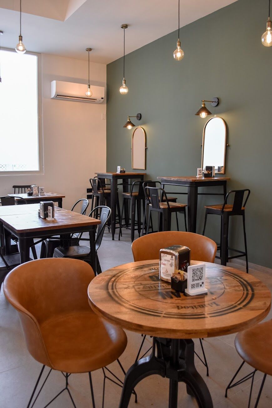 Bar Quadrato Sassari Italienne cuisine près de moi Réserver