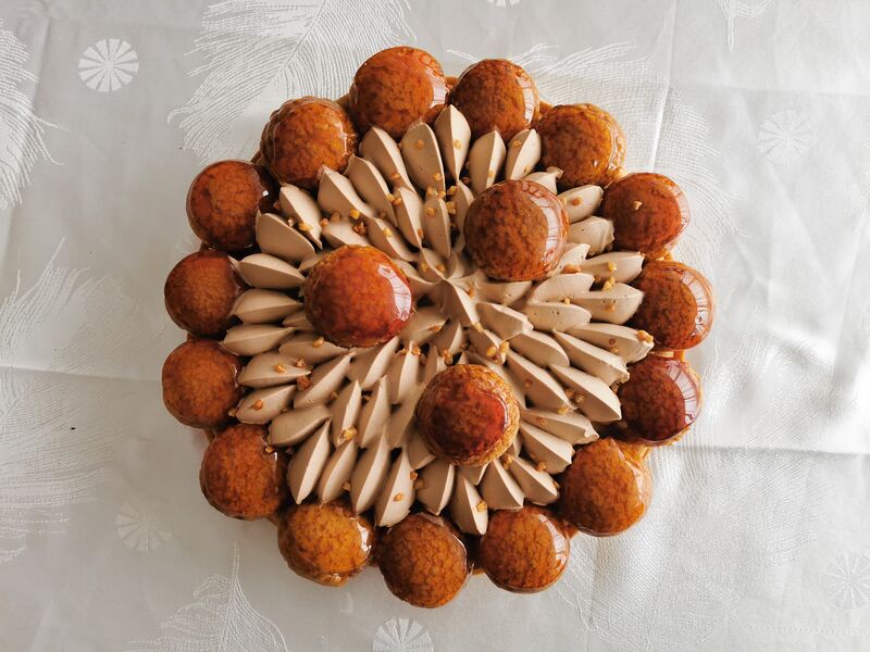 St honoré praliné & chocolat au lait