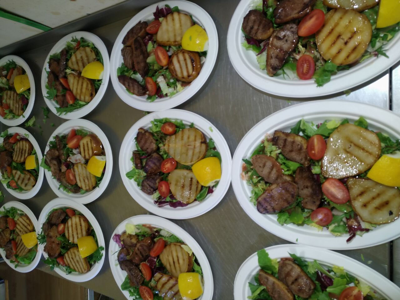 Sałatka z Gruszką i steki z kaczki