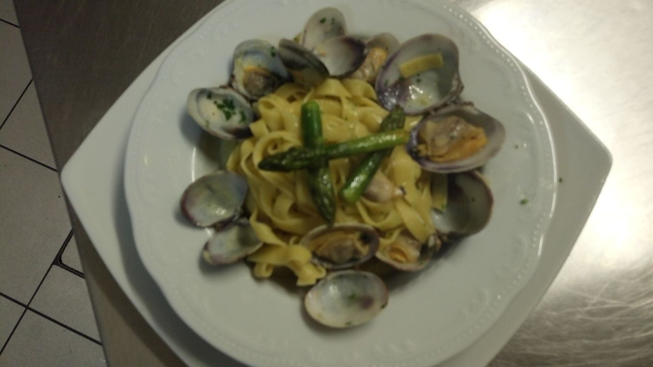 spaghetti e vongole veraci