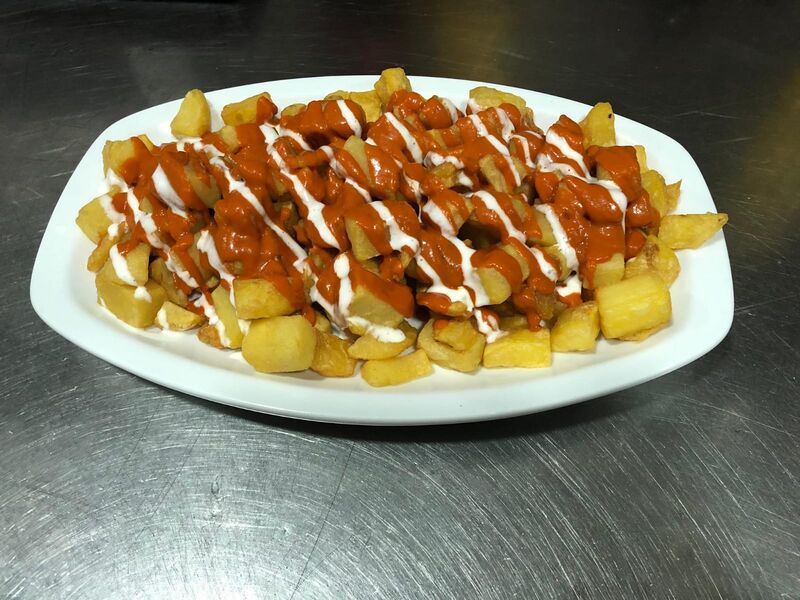 Las riquísimas y sabrosa papas bravas