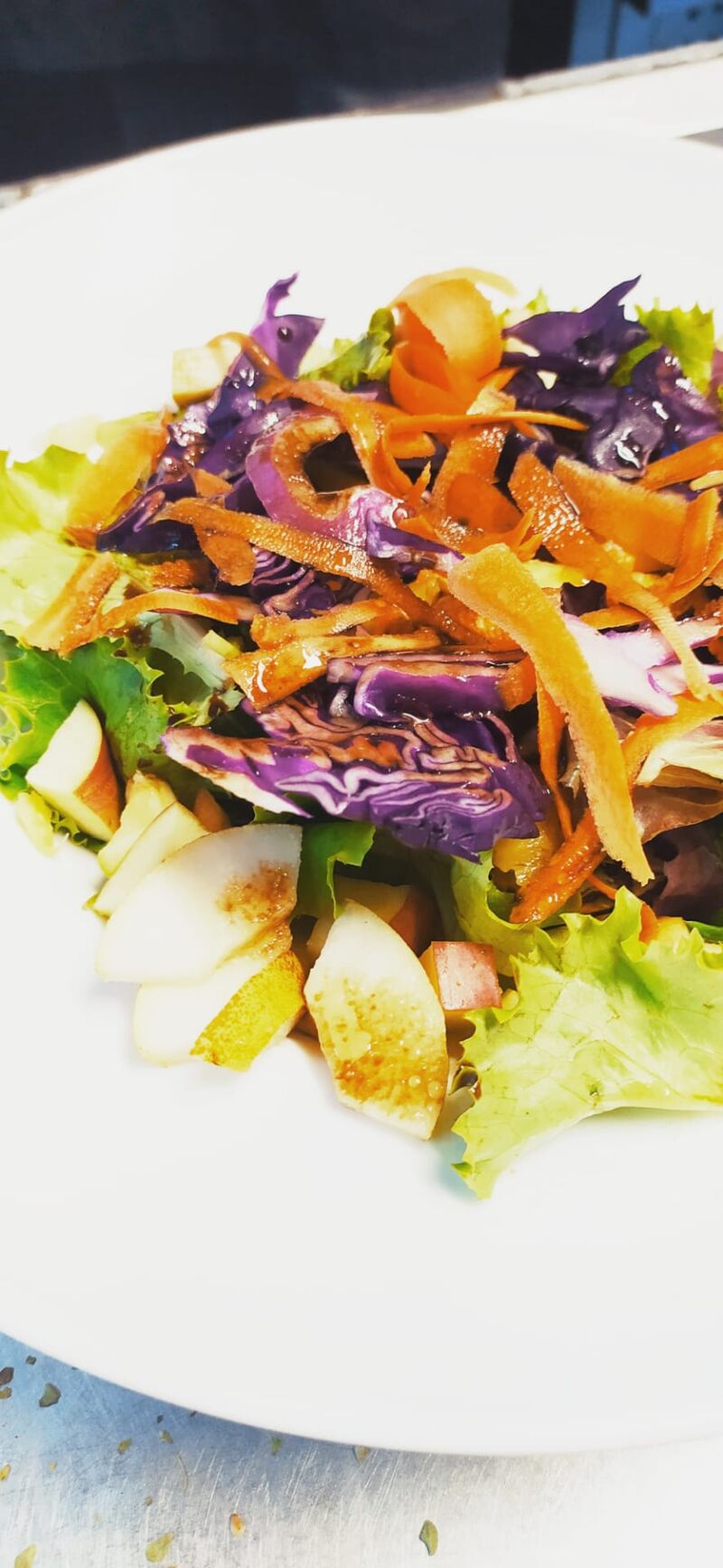 Salada de Alfaces com Fruta Fresca