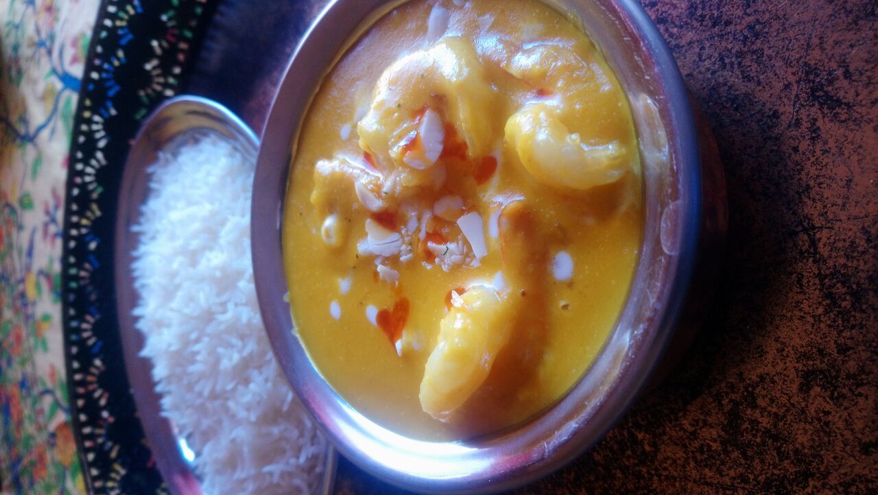 Prawns mango - krewetki królewskie w sosie mango orzechowym ? - 36 zł 