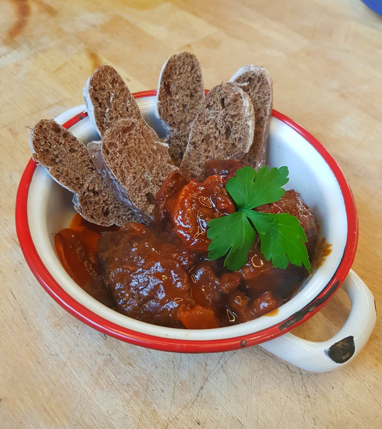 Bochechas de porco em vinho tinto | Cork cheek in red wine