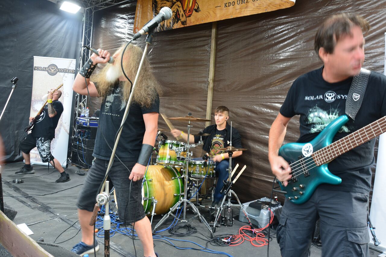 IV.ROCK FEST - SOLAR SYSTEM
https://youtu.be/B4Na4s4WArE