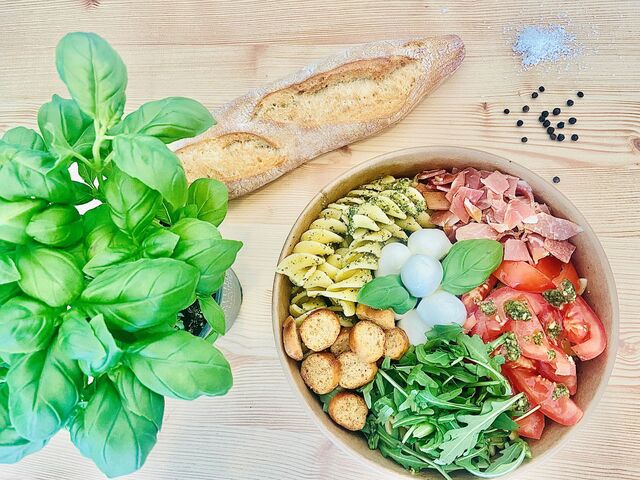 Salade Italienne avec son Pesto Maison.