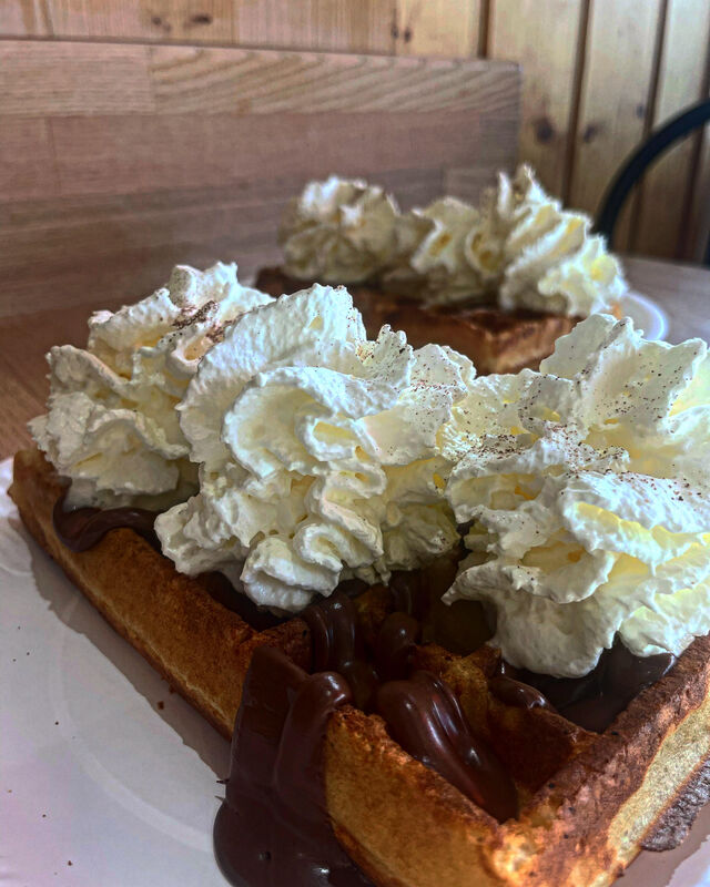 Nos délicieuses gaufres nutella crème fouettée ! 