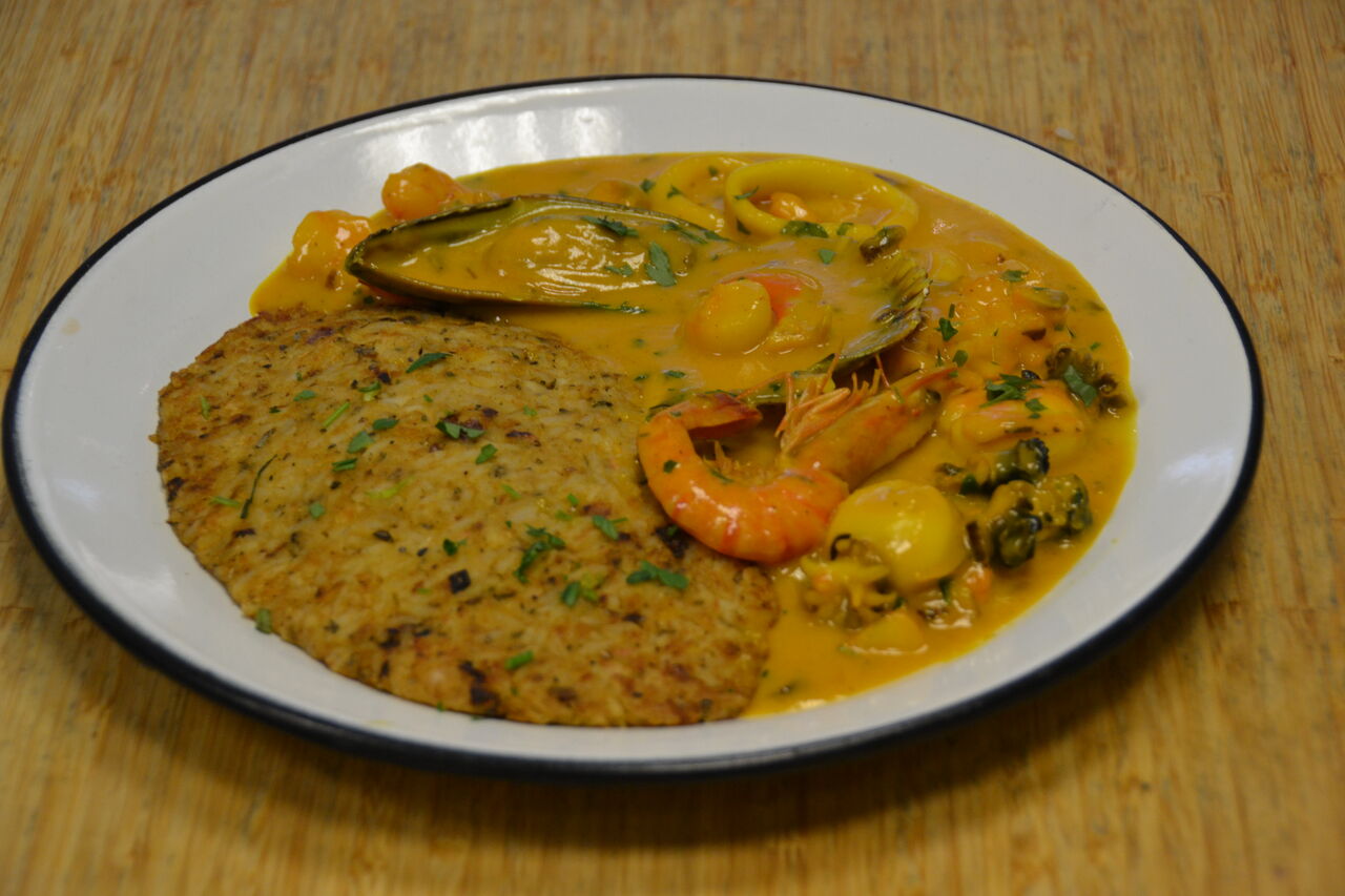 Tacu tacu con mariscos