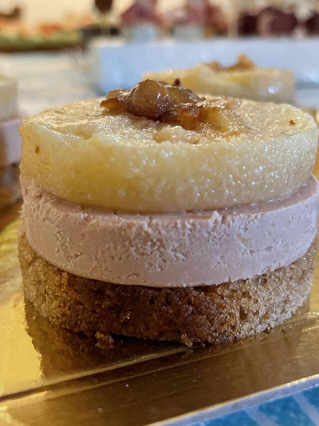 Tatin de foie gras aux pommes caramélisées 