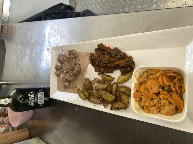 rognon de veau au porto/petits légumes du chef