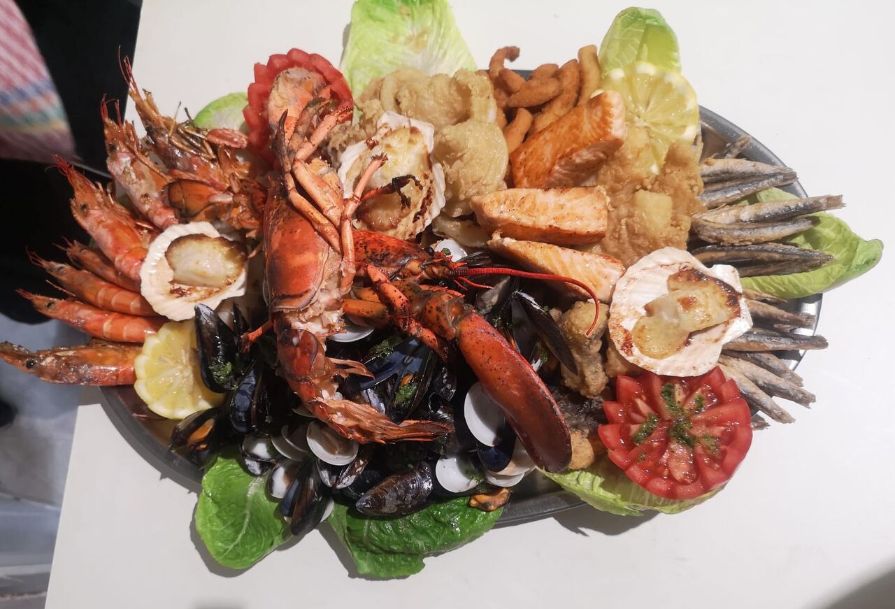 Parrillada de pescado y marisco