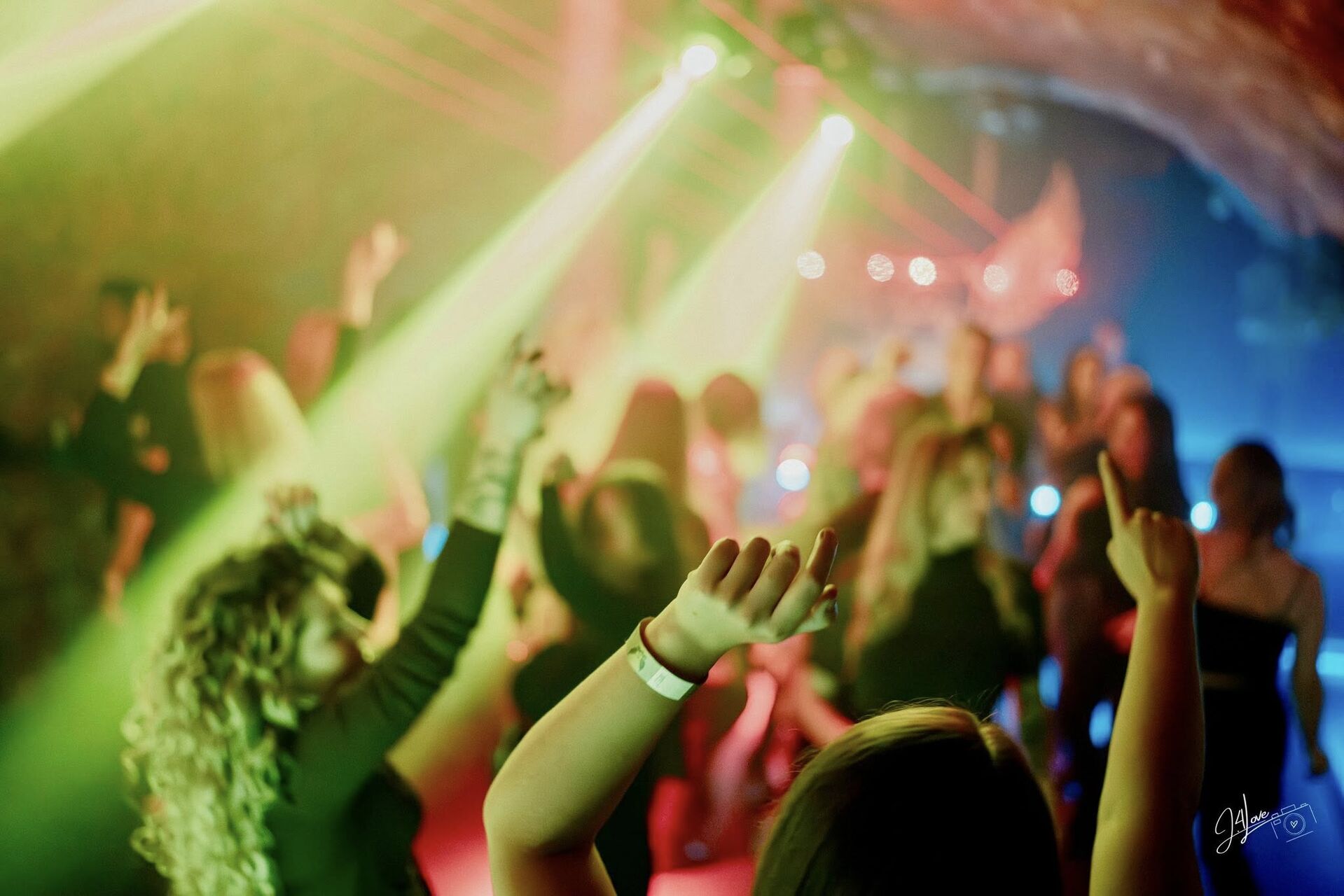 Tam, gdzie impreza ma skrzydła – Gold Angels!